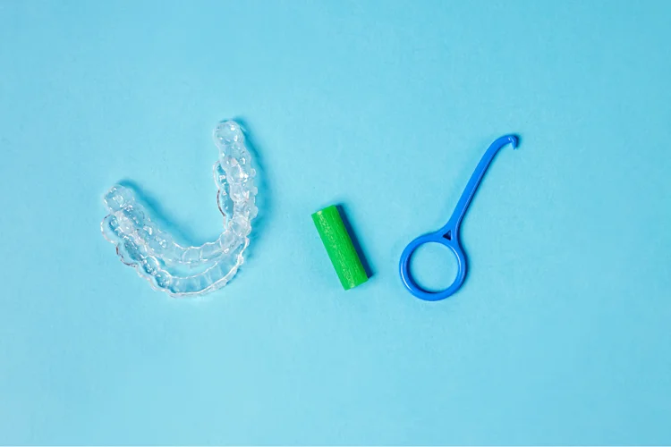 Small, spongy green chewies used to ensure Invisalign aligners fit snugly on teeth by biting down.